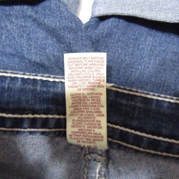 Faded Glory plus size 16W womens  denim shorts blue with belt NWT - Picture 7 of 9